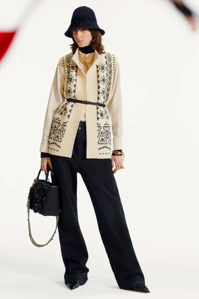 Look 34